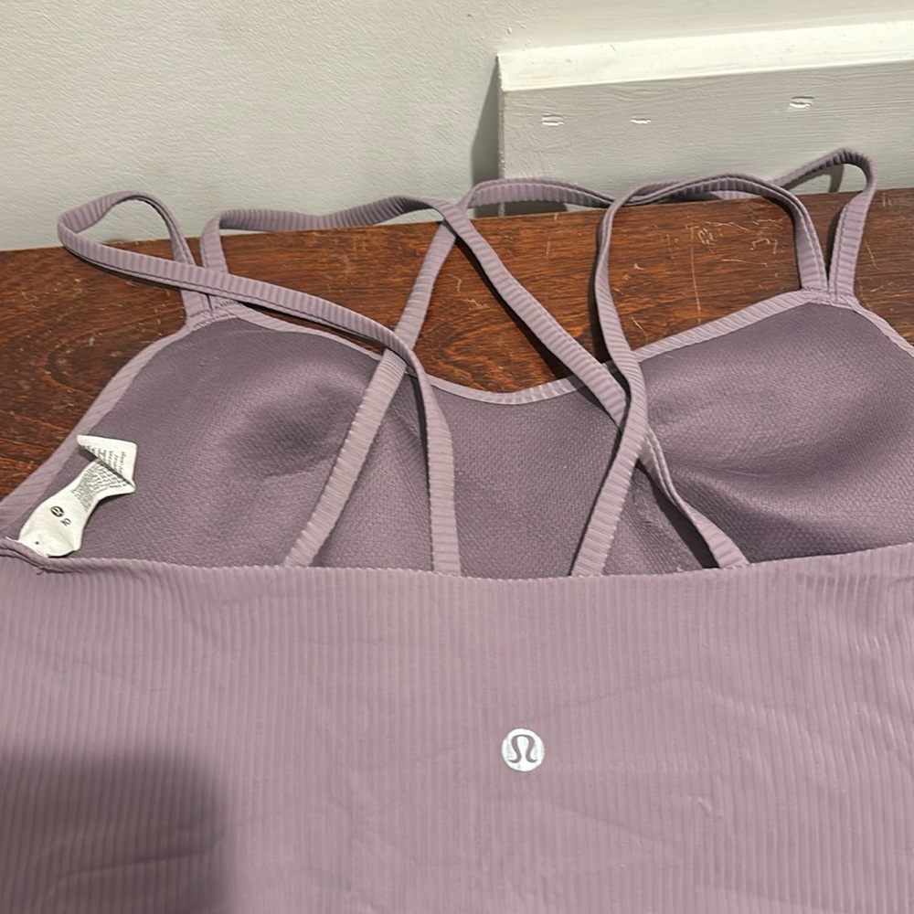 Lululemon bra size 10